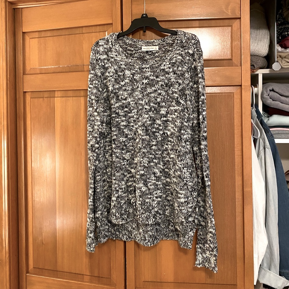 Abercrombie & Fitch Black&gray muticolor sweater Women’s L